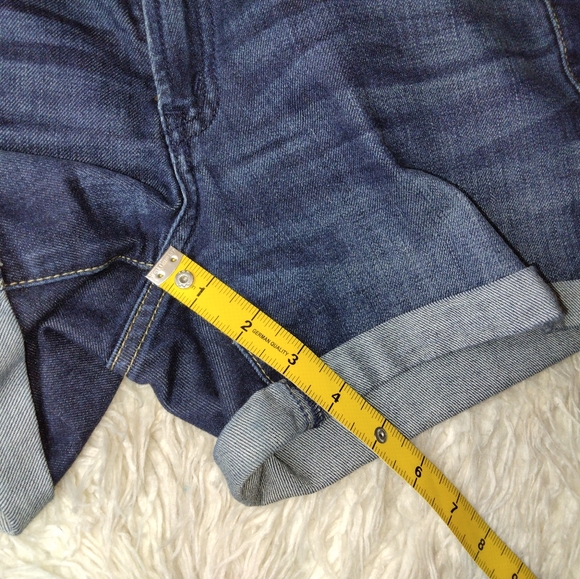 Abercrombie & Fitch Rolled Hem Low Rise Shorts Size 2 - Picture 9 of 9